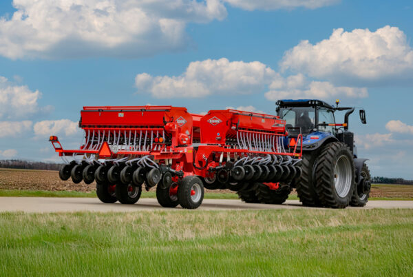 KUHN 9600 - opklapbare graanzaaimachine