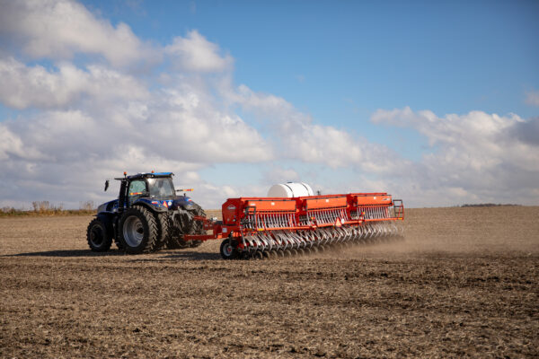KUHN 9600 - opklapbare graanzaaimachine