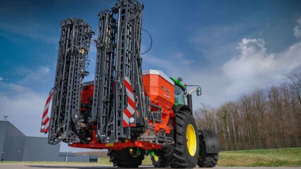 KUHN AERO 32.1 - aanbouw pneumatische kunstmeststrooier