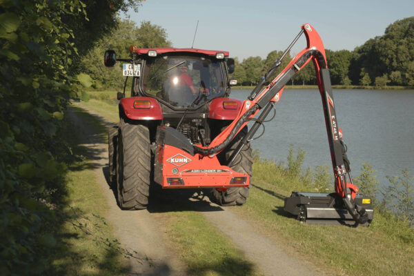 KUHN AGRI-LONGER GII M - heggen- en bermmaaier met mechanische beveiliging