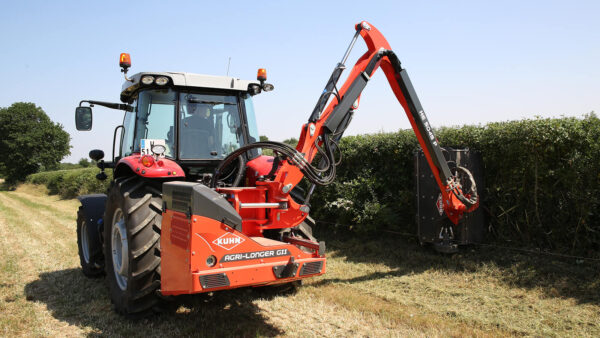 KUHN AGRI-LONGER GII P - heggen- en bermmaaier met zwenkarmbeveiliging