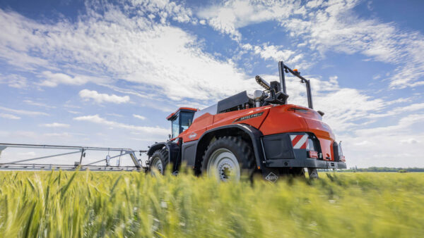 KUHN ARTEC F40 EVO - zelfrijdende veldspuit