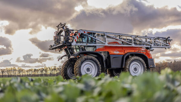KUHN ARTEC F40 EVO - zelfrijdende veldspuit