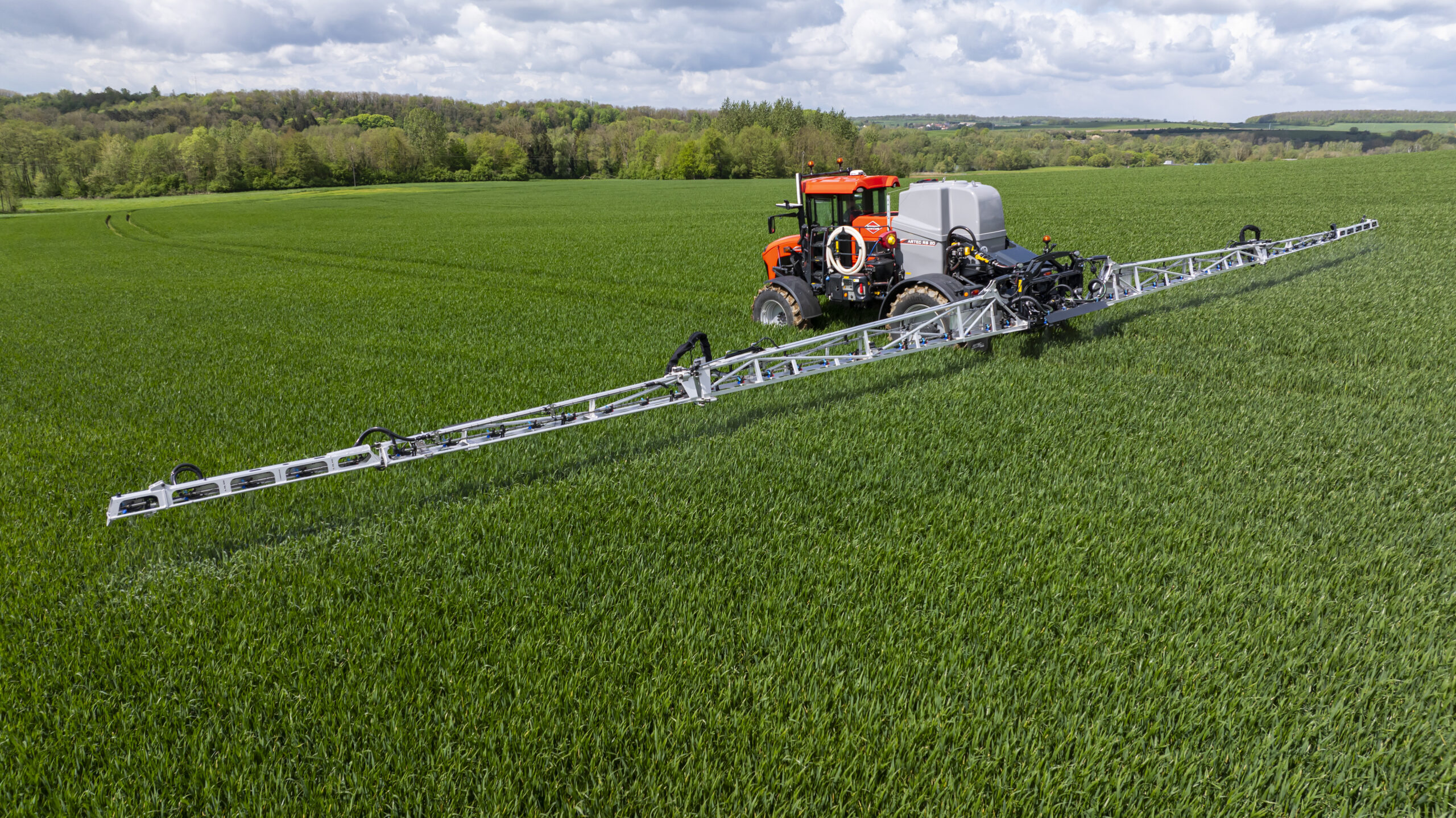 KUHN ARTEC RS20 - wendbare zelfrijdende veldspuit