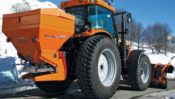 KUHN AXEO - zout- en zandstrooier