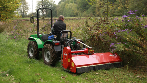 KUHN BE 10 - klepelmaaier voor groenonderhoud