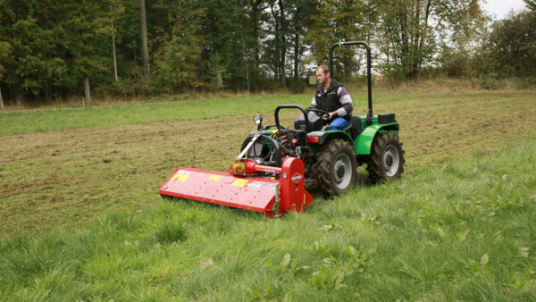 KUHN BE 10 - klepelmaaier voor groenonderhoud