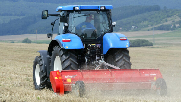 KUHN BK - klepelmaaier voor gemengde bedrijven