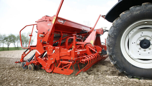 KUHN CD 100 - geïntegreerde schijveneg voor lichte grond