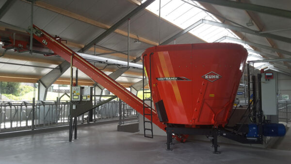 KUHN CENTRAMIX - stationaire voermengwagen