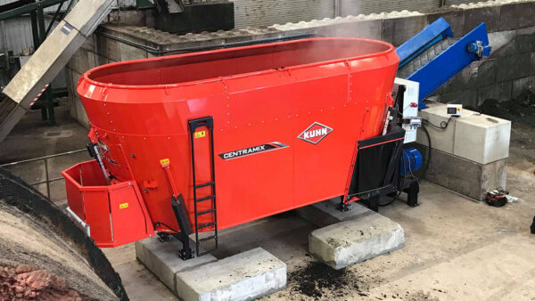KUHN CENTRAMIX - stationaire voermengwagen