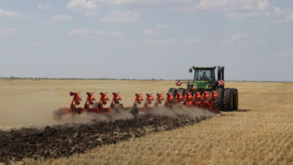 KUHN CHALLENGER - halfgedragen wentelploeg voor krachtige tractoren