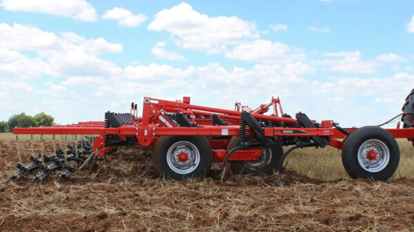 KUHN 4000 - chiselploeg voor primaire grondbewerking