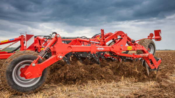 KUHN CULTIMER M / L - stoppelcultivator met tanden
