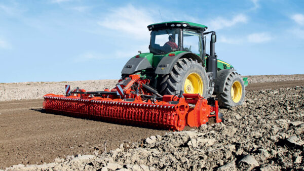 KUHN EL 122 tot 402 R - frees voor intensieve grondbewerking