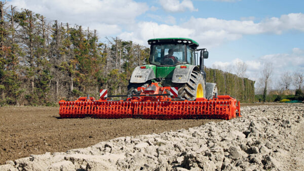 KUHN EL 122 tot 402 R - frees voor intensieve grondbewerking