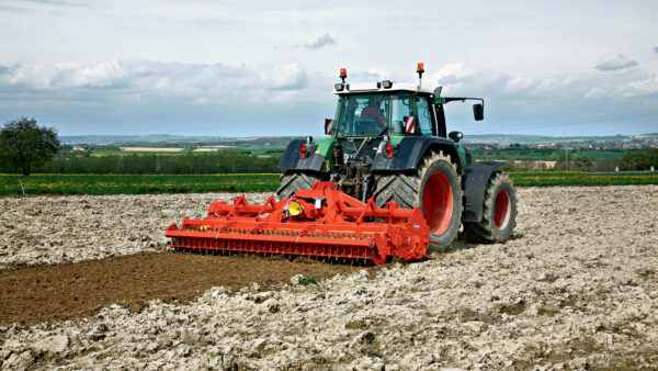 KUHN EL 122 tot 402 R - frees voor intensieve grondbewerking
