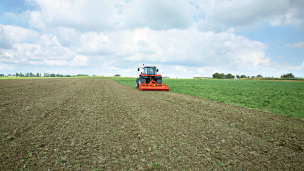 KUHN EL 122 tot 402 R - frees voor intensieve grondbewerking