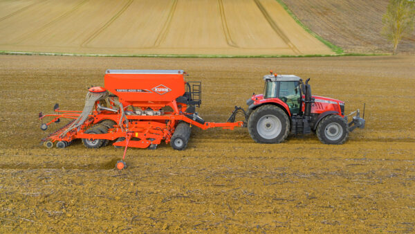 KUHN ESPRO RC - getrokken min-till zaaimachine met dubbele tank