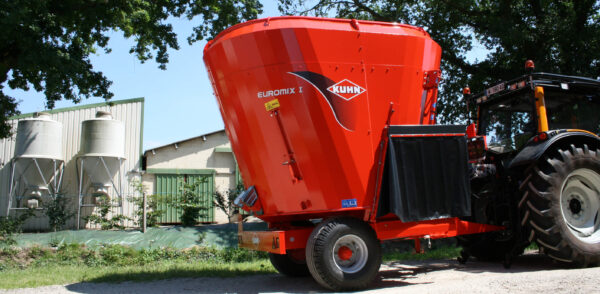 KUHN EUROMIX I - voermengwagen met één vijzel