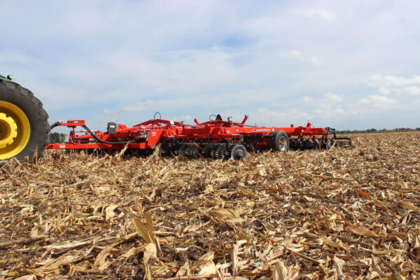 KUHN EXCELERATOR XT 8010 - verticaal grondbewerkingssysteem