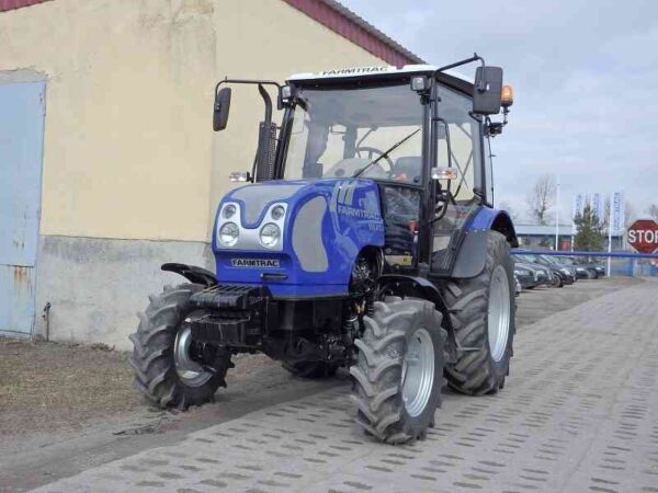 Farmtrac 555DTc V - wendbare 50 pk-landbouwtractor voor gemengd bedrijf