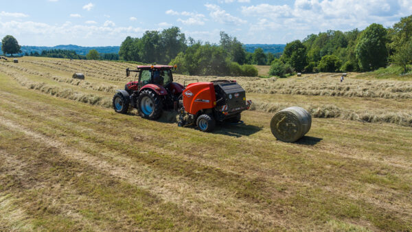 KUHN FB 3125 - ronde balenpers met vaste perskamer