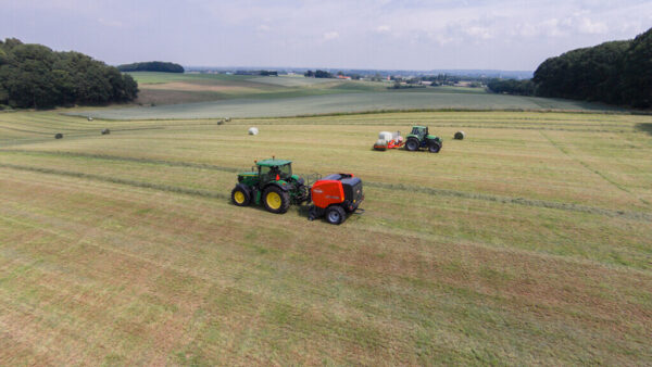 KUHN FB 3130 / 3135 - ronde balenpers met vaste perskamer