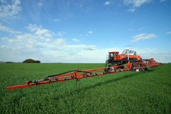 KUHN FIGHTER 3000 - zelfrijdende veldspuit