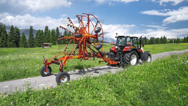 KUHN GA 1001 - cirkelhark met twee rotoren en middenafleg