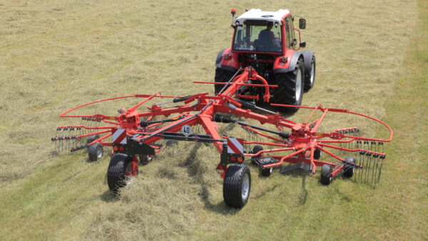 KUHN GA 1001 - cirkelhark met twee rotoren en middenafleg