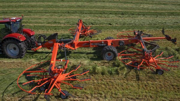 KUHN GA 10231 - cirkelhark met vier rotoren