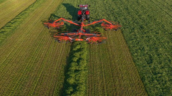 KUHN GA 10231 - cirkelhark met vier rotoren