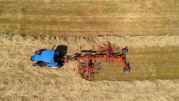 KUHN GA 1030 - cirkelhark met twee rotoren en zijafleg