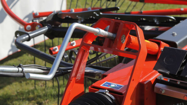 KUHN GA 1031 T - getrokken cirkelhark met één rotor