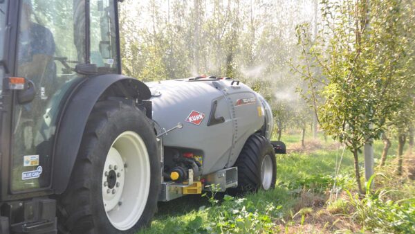 KUHN GEO M 2 - getrokken boomgaard- en wijngaardspuit