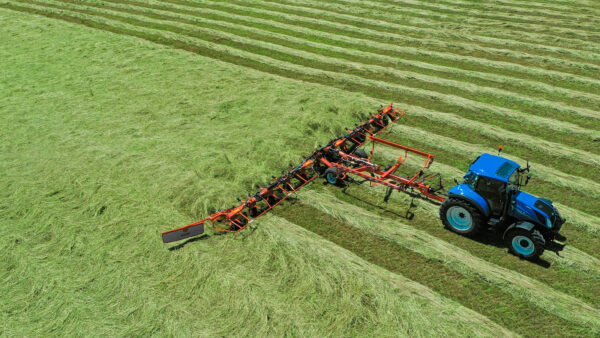 KUHN GF 13003 T - getrokken schudder van 13 meter