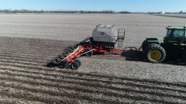 KUHN GLADIATOR 1210 - getrokken strip-till systeem