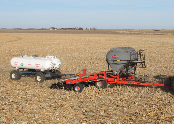 KUHN GLADIATOR 1210 - getrokken strip-till systeem