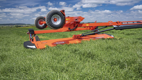 KUHN GMD 1051 TC - getrokken schijvenmaaier met centrale dissel