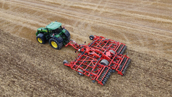 KUHN HIGHLANDER - tandstoppelcultivator