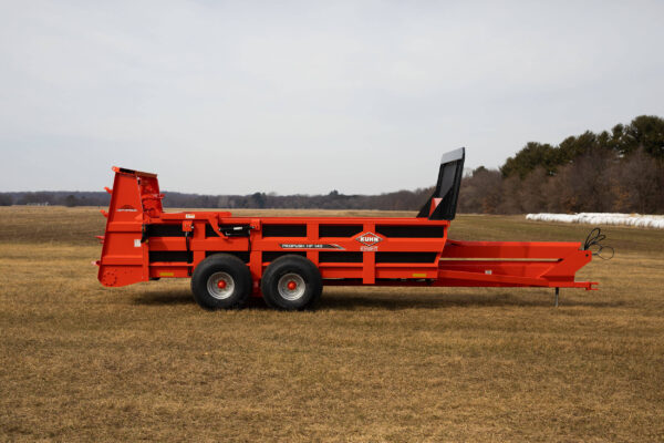 KUHN HP 140 ProPush - stalmeststrooier met hydraulische schuif