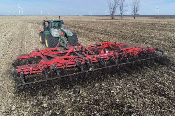 KUHN INTERCEPTOR 8055 - snelle conserverende cultivator