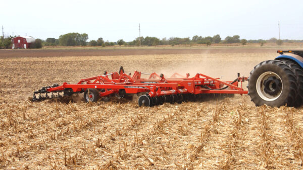 KUHN LANDSAVER 4810 - diepwoeler met kouters