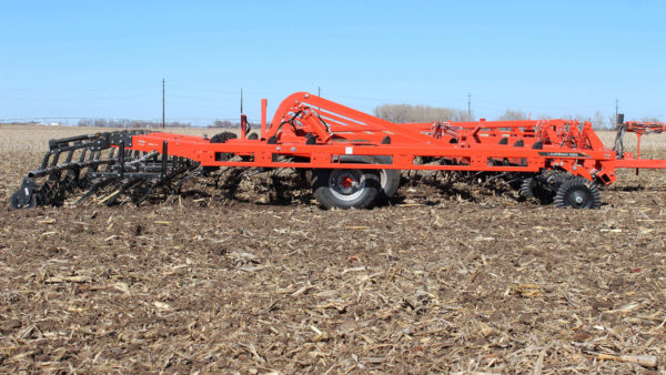 KUHN LANDSMAN 6205 - cultivator met vierstaps grondbewerking