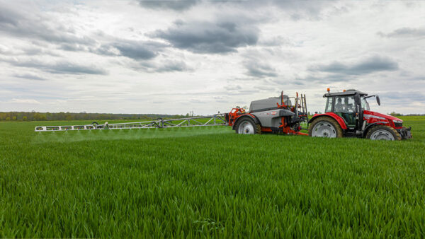 KUHN LEXIS - getrokken veldspuit