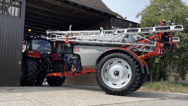 KUHN LEXIS - getrokken veldspuit
