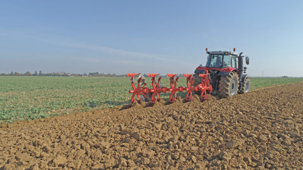 KUHN MASTER 123 - aanbouw wentelploeg voor middelgrote tractoren