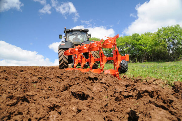 KUHN MASTER 123 - aanbouw wentelploeg voor middelgrote tractoren