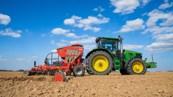 KUHN MEGANT - aanbouw tandzaaimachine voor min-till